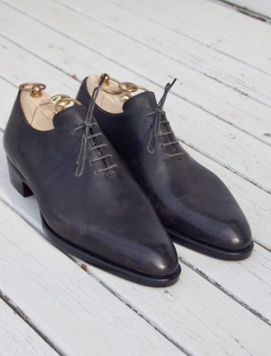Black dress shoes